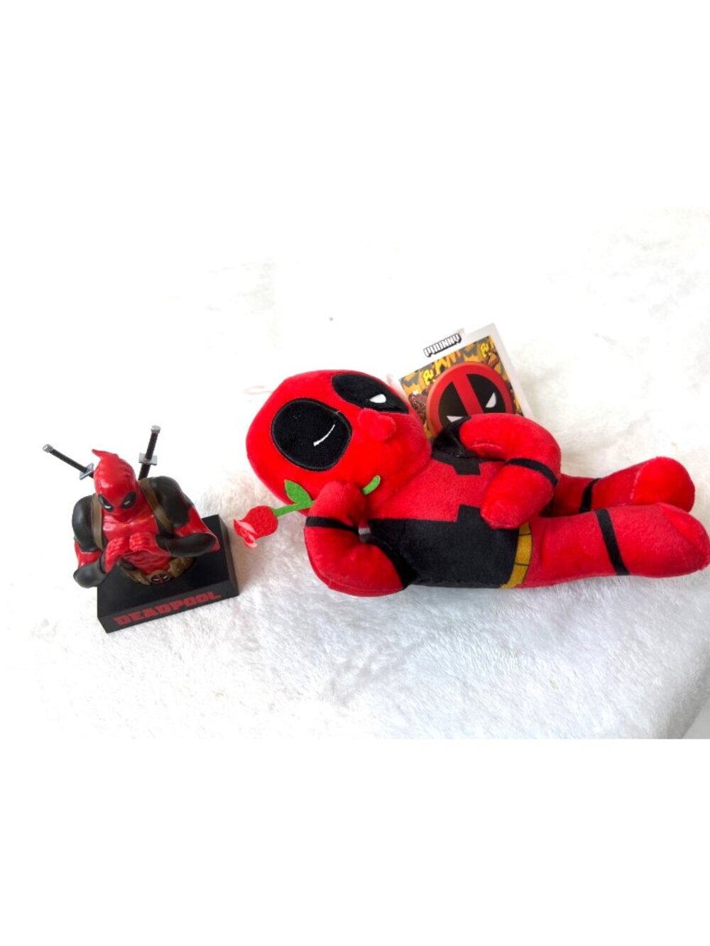 Lot 2 Deadpool Talking Bust Statue Figurine & NWT Plush Phunny Kidrobot  Wade